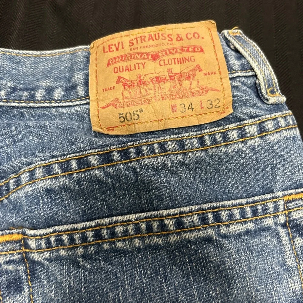 Levis 505 Regular Fit Jeans Mens 34x32 Medium Wash Blue Straight Leg Denim VTG